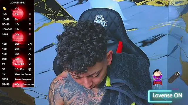 Snapshot of Kevin22_222 chatting on November 8, 2025, 4:16 am Kevin22 222 online show from November 8, 2025, 4:16 am