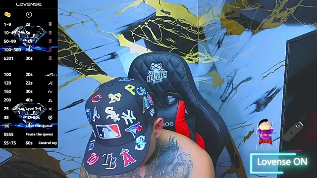 Snapshot of Kevin22_222 chatting on November 18, 2025, 5:44 am Kevin22 222 online show from November 18, 2025, 5:44 am