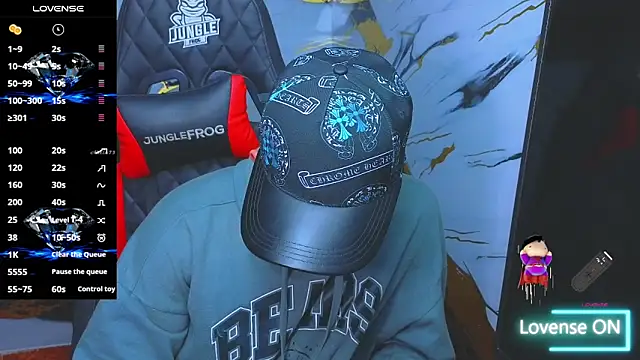 Snapshot of Kevin22_222 chatting on November 14, 2025, 5:11 am Kevin22 222 online show from November 14, 2025, 5:11 am