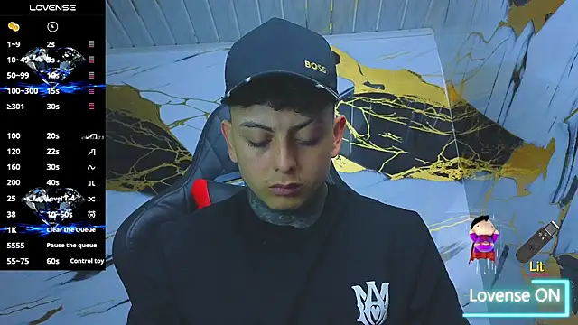 Snapshot of Kevin22_222 chatting on September 18, 2025, 4:26 am Kevin22 222 online show from September 18, 2025, 4:26 am