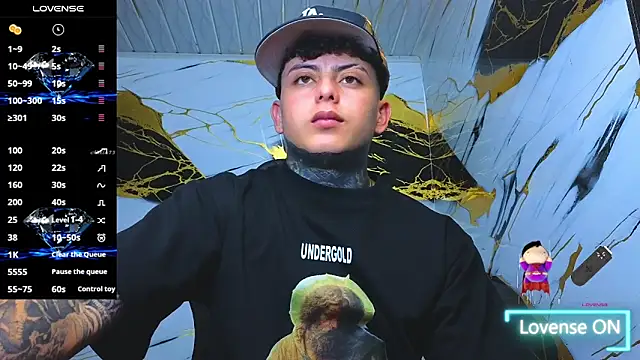 Snapshot of Kevin22_222 chatting on December 22, 2025, 4:12 am Kevin22 222 online show from December 22, 2025, 4:12 am