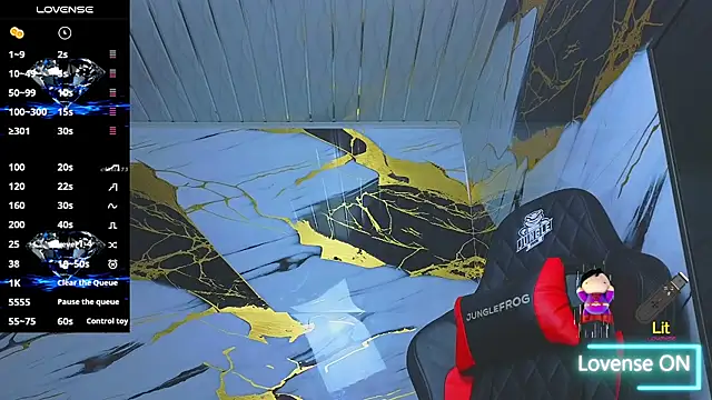 Snapshot of Kevin22_222 chatting on November 25, 2025, 4:02 am Kevin22 222 online show from November 25, 2025, 4:02 am