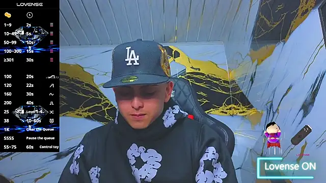 Snapshot of Kevin22_222 chatting on December 5, 2025, 3:49 am Kevin22 222 online show from December 5, 2025, 3:49 am