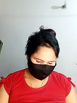 Snapshot of Tishani chatting on February 26, 2025, 11:09 pm Tishani online show from February 26, 2025, 11:09 pm