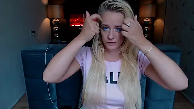 Wendysexyx online show from September 16, 2025, 11:55 am