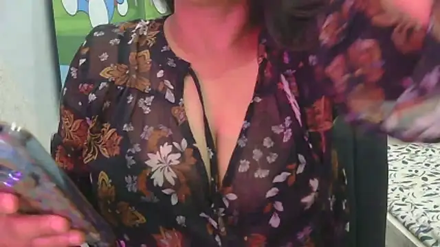 Manpreet cute online show from May 17, 2026, 4:18 pm