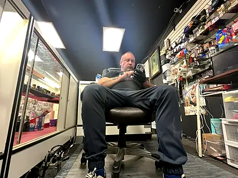 RawRyder8 online show from November 11, 2025, 1:00 am