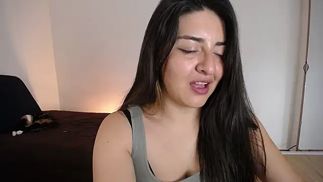 Snapshot of moritalatina chatting on February 26, 2026, 9:48 pm moritalatina online show from February 26, 2026, 9:48 pm