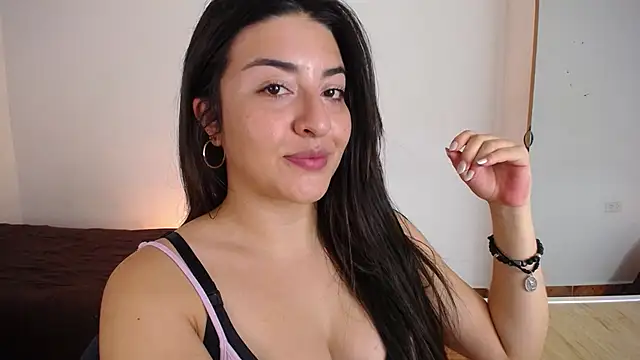 Snapshot of moritalatina chatting on February 19, 2026, 10:29 pm moritalatina online show from February 19, 2026, 10:29 pm