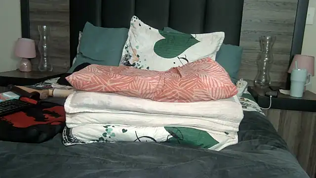 BigButt-MomJ75 online show from February 11, 2026, 12:38 pm