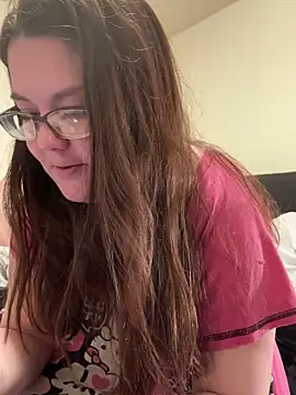 Snapshot of FreakNastyLacie chatting on March 5, 2025, 8:21 am FreakNastyLacie online show from March 5, 2025, 8:21 am