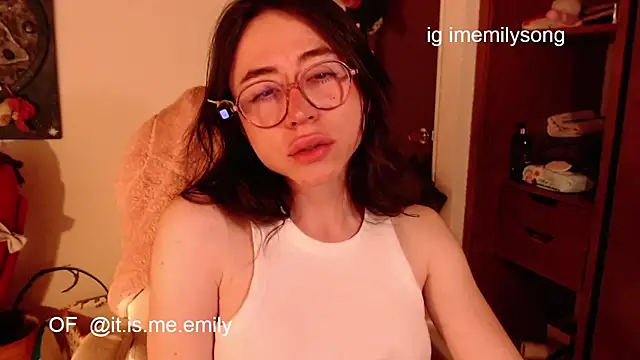 emily pearl  online show from February 10, 2026, 11:15 pm