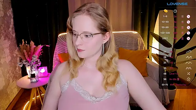 Aemilia  online show from January 12, 2026, 2:18 am