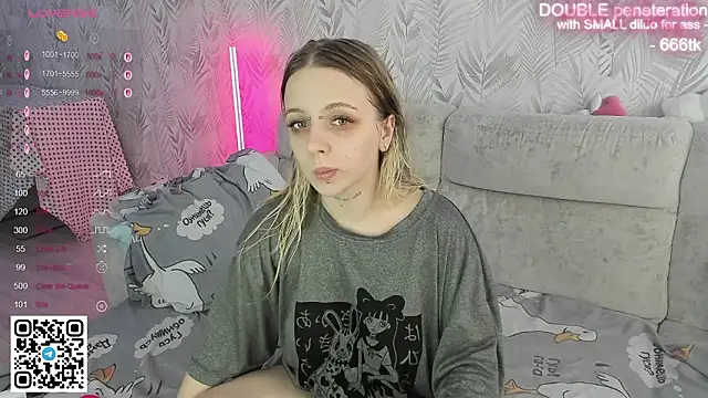 Snapshot of Alice_Halle chatting on February 22, 2026, 2:25 am Alice Halle online show from February 22, 2026, 2:25 am