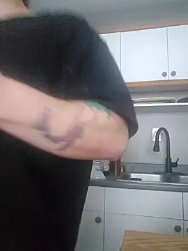 notsure353 online show from February 11, 2025, 3:40 pm