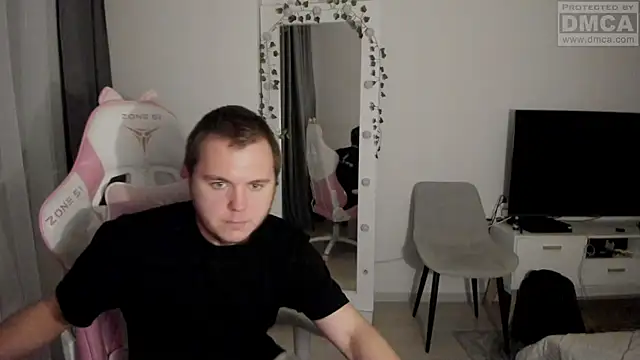 MashkaRay online show from October 17, 2025, 6:53 pm