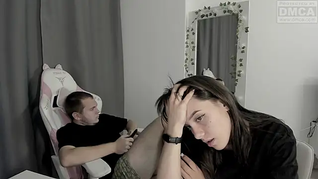 MashkaRay online show from September 30, 2025, 6:47 pm