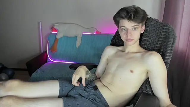 Liam sexy1 online show from October 13, 2025, 1:45 pm