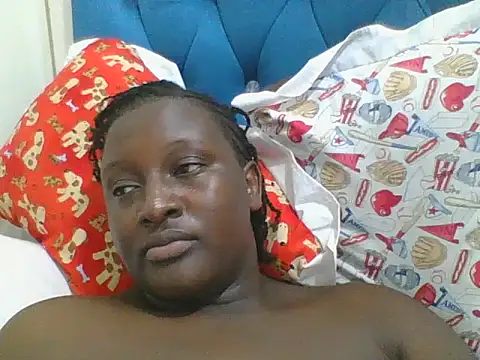 Snapshot of Heavy_ass chatting on November 2, 2025, 6:35 pm Heavy ass online show from November 2, 2025, 6:35 pm