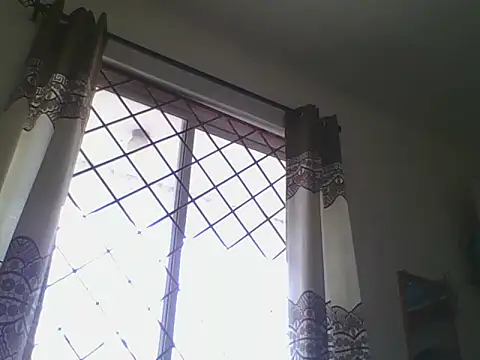 Snapshot of Heavy_ass chatting on November 25, 2025, 10:04 am Heavy ass online show from November 25, 2025, 10:04 am