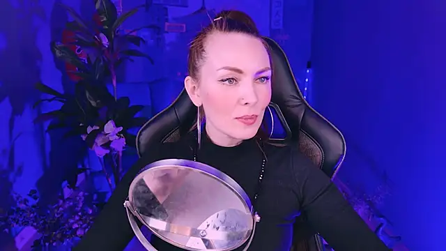 VandaRossi online show from March 1, 2025, 5:49 pm