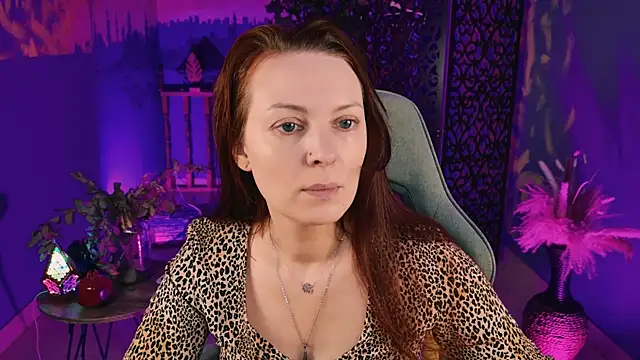 VandaRossi online show from October 12, 2025, 5:31 am