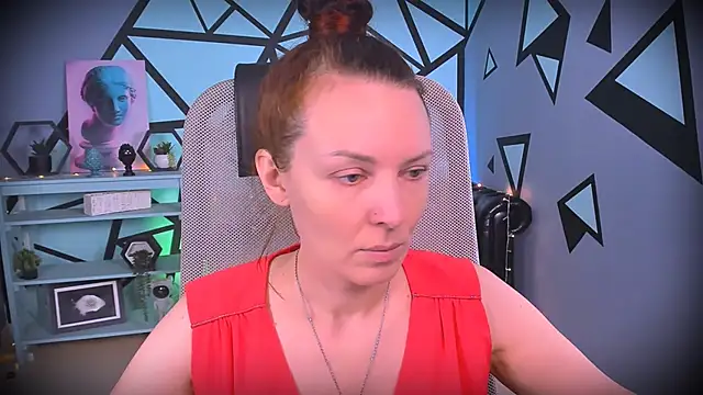 VandaRossi online show from September 19, 2025, 10:19 am