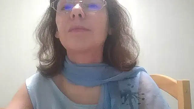 HollyJewel online show from December 5, 2025, 6:39 pm