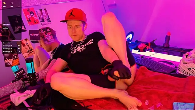 Fuc71 online show from January 18, 2025, 10:49 am