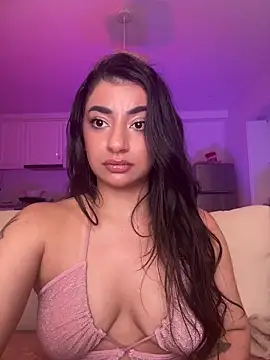 ZoeZayd online show from March 7, 2026, 10:15 pm