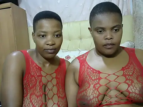 Snapshot of Xxxsluts chatting on February 12, 2025, 7:24 pm Xxxsluts online show from February 12, 2025, 7:24 pm