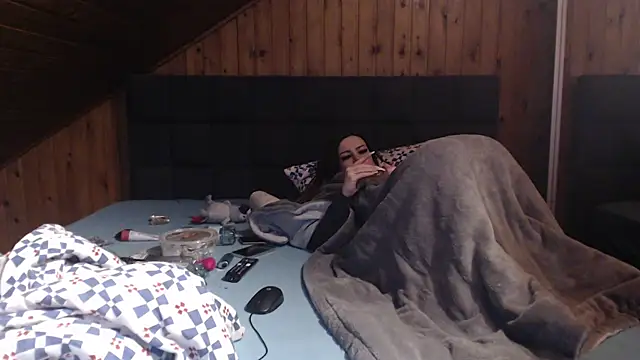 BoeseMoni1998 online show from March 13, 2025, 7:39 pm