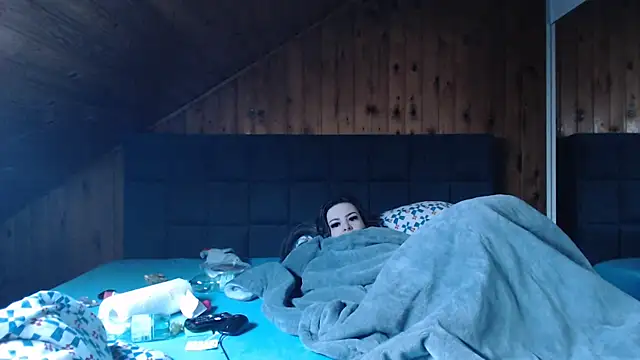 BoeseMoni1998 online show from March 15, 2025, 6:47 am