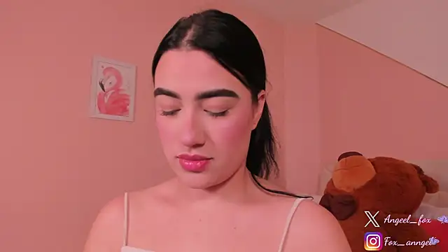 angeel fox online show from September 25, 2025, 3:45 am