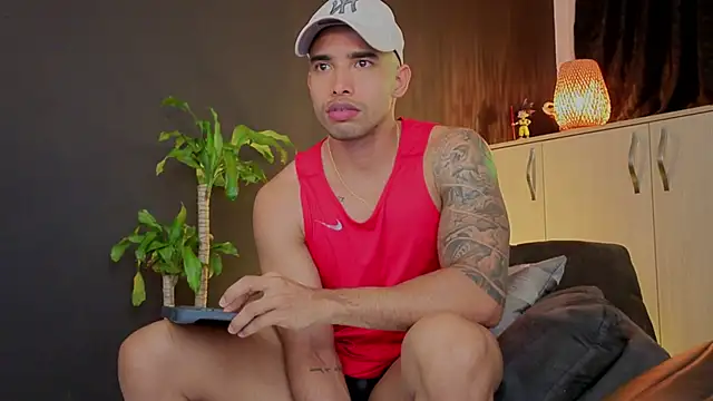 LincomAmith online show from November 7, 2025, 10:57 pm