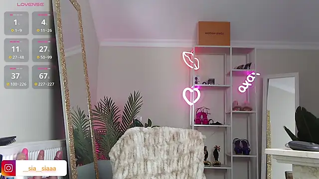 Snapshot of ArianaArianna chatting on February 28, 2026, 9:42 am ArianaArianna online show from February 28, 2026, 9:42 am