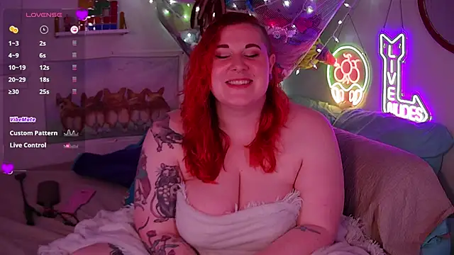 opalreigning online show from September 14, 2025, 7:42 am