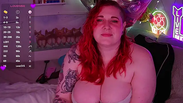 Snapshot of opalreigning chatting on January 7, 2026, 8:41 am opalreigning online show from January 7, 2026, 8:41 am