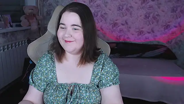 Estelle Hicks online show from March 25, 2026, 6:40 pm