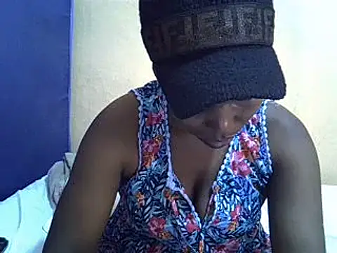 Snapshot of Sweet_crushy chatting on March 16, 2025, 12:00 pm Sweet crushy online show from March 16, 2025, 12:00 pm