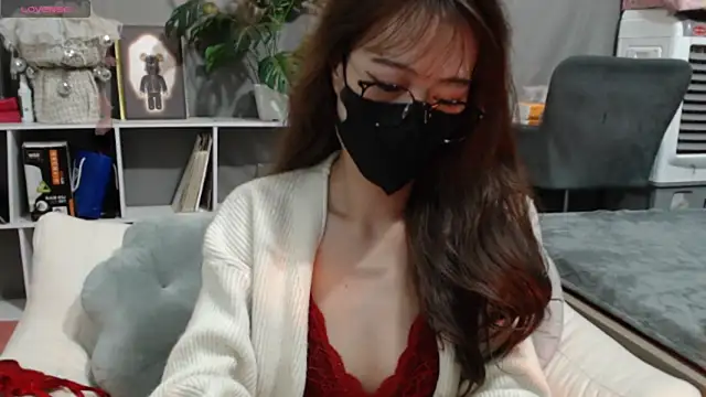 Snapshot of _minji_bae chatting on December 24, 2024, 7:28 am  minji bae online show from December 24, 2024, 7:28 am