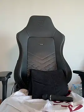 AmaliaMarkova  online show from December 20, 2025, 8:17 am