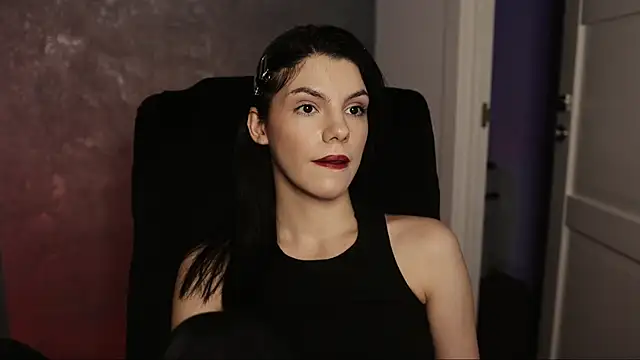 Snapshot of mistress__rochelle chatting on February 17, 2025, 5:01 pm mistress rochelle online show from February 17, 2025, 5:01 pm