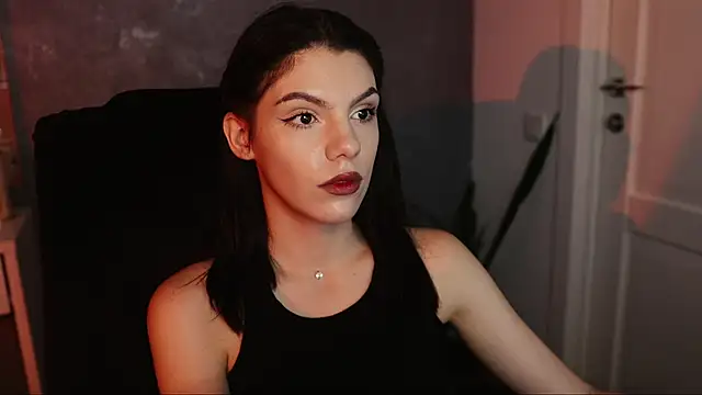 Snapshot of mistress__rochelle chatting on December 3, 2024, 3:17 pm mistress rochelle online show from December 3, 2024, 3:17 pm