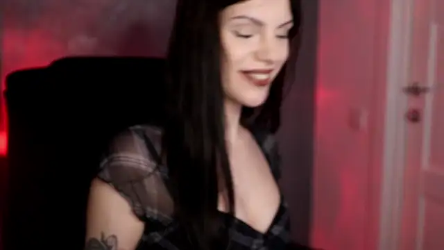 Snapshot of mistress__rochelle chatting on February 18, 2026, 4:58 pm mistress rochelle online show from February 18, 2026, 4:58 pm