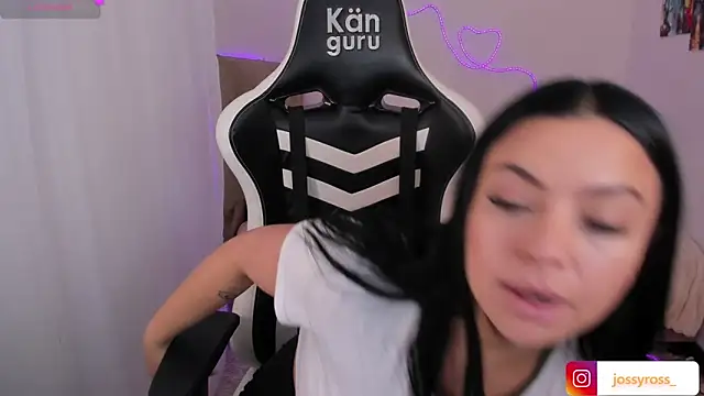 Snapshot of Victoryyy_ chatting on October 20, 2025, 3:34 pm Victoryyy online show from October 20, 2025, 3:34 pm