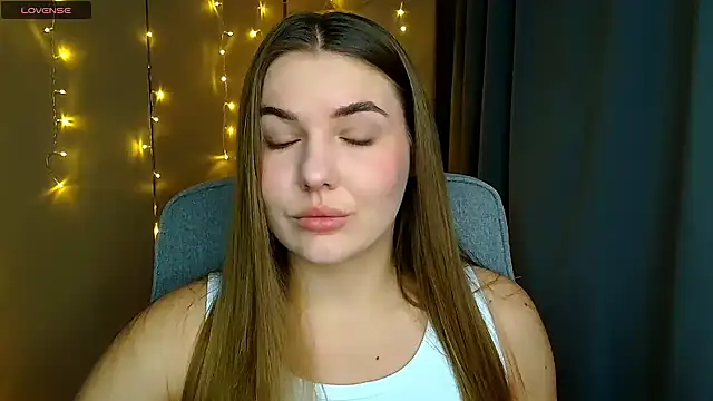 Snapshot of Glory_air chatting on October 22, 2025, 7:41 am Glory air online show from October 22, 2025, 7:41 am