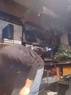 mrwinsalot88 online show from November 10, 2025, 11:04 am