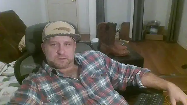 poundyouout69 online show from February 12, 2026, 8:41 pm