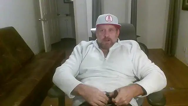 poundyouout69 online show from December 20, 2025, 1:41 am